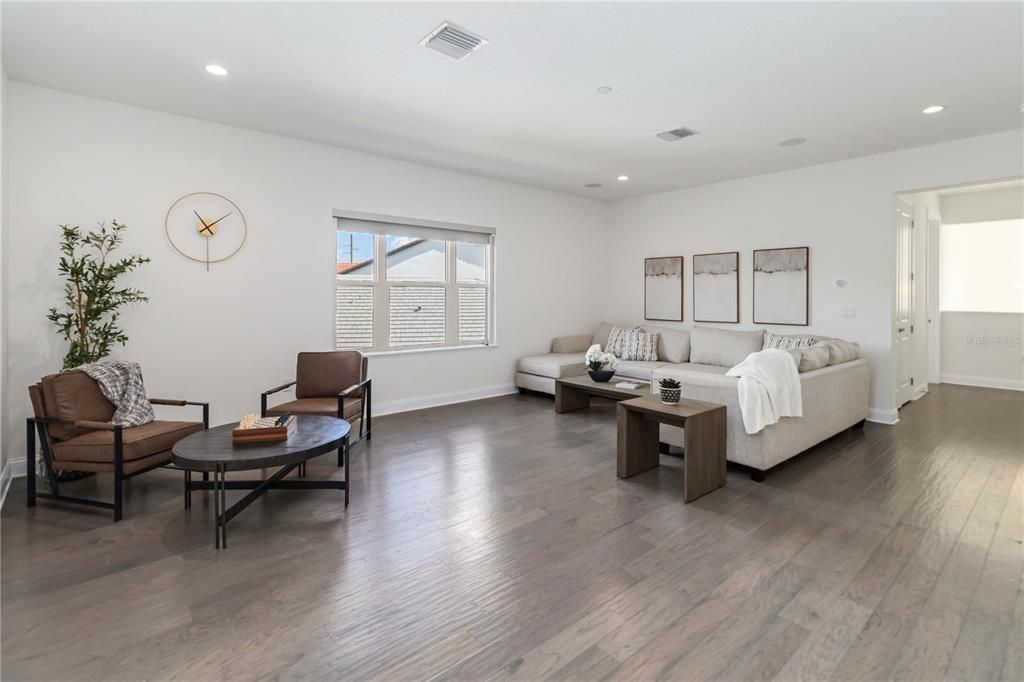 En Venta: $1,425,000 (5 camas, 4 baños, 4178 Pies cuadrados)