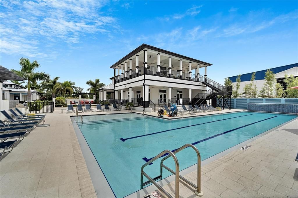 合同活跃: $1,050,000 (4 贝兹, 3 浴室, 2868 平方英尺)