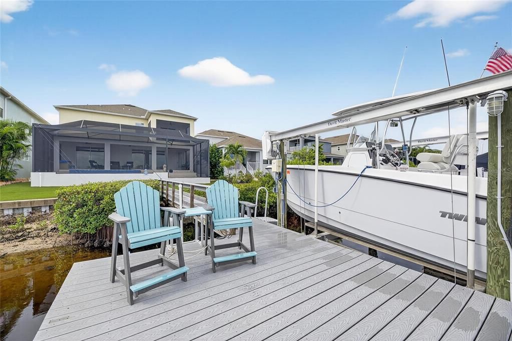 合同活跃: $1,050,000 (4 贝兹, 3 浴室, 2868 平方英尺)