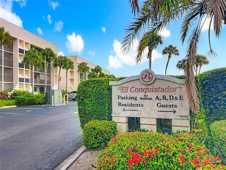 Active With Contract: $99,000 (2 beds, 2 baths, 1178 Square Feet)