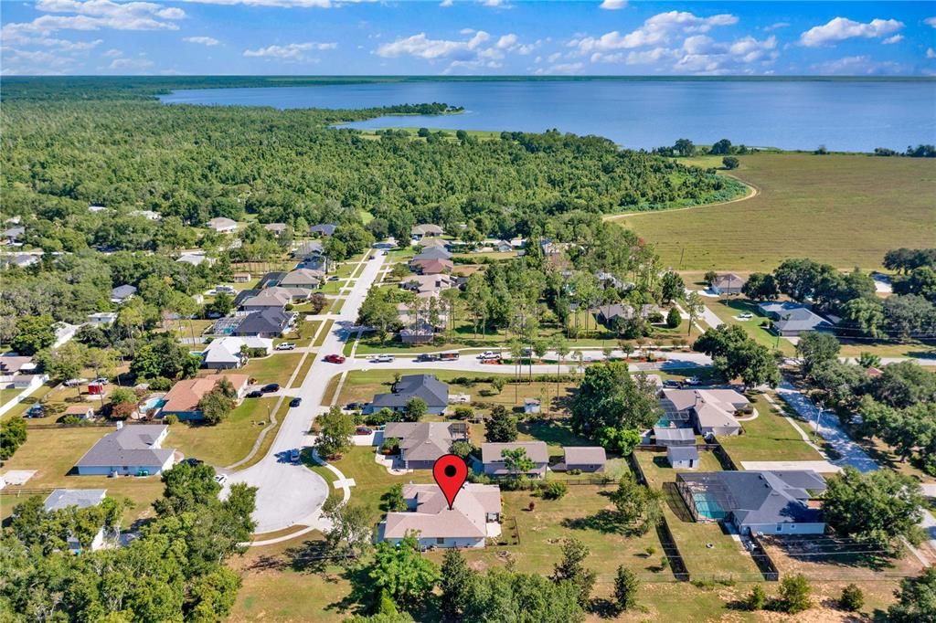 Под контрактом: $519,900 (3 спален, 2 ванн, 1960 Квадратных фут)