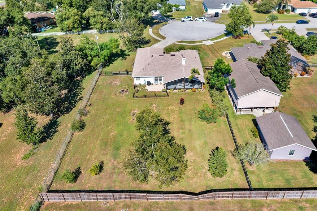 Под контрактом: $519,900 (3 спален, 2 ванн, 1960 Квадратных фут)