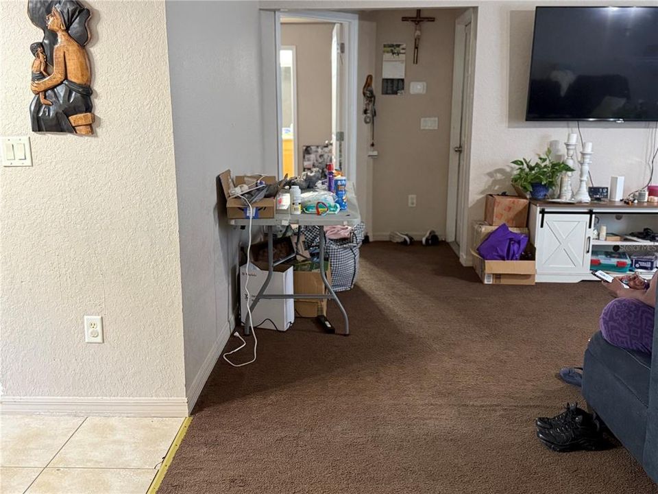 合同活跃: $209,900 (3 贝兹, 2 浴室, 1412 平方英尺)