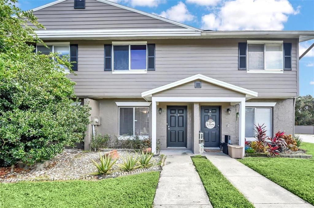 Recently Rented: $1,650 (2 beds, 1 baths, 898 Square Feet)