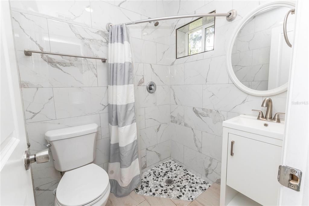 For Sale: $210,000 (3 beds, 2 baths, 1115 Square Feet)