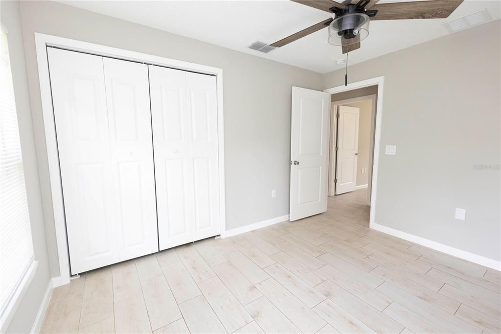 For Sale: $210,000 (3 beds, 2 baths, 1115 Square Feet)