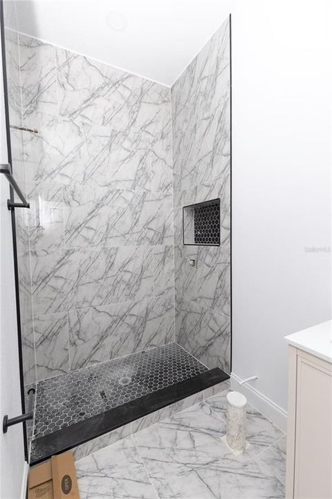 Active With Contract: $234,000 (3 beds, 2 baths, 1062 Square Feet)