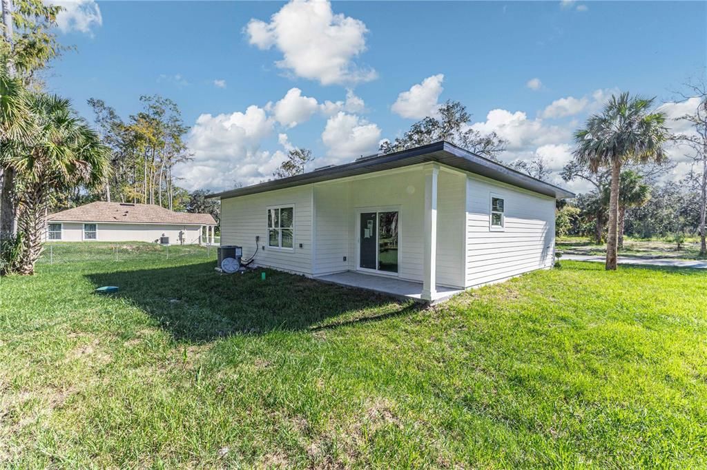 Active With Contract: $234,000 (3 beds, 2 baths, 1062 Square Feet)