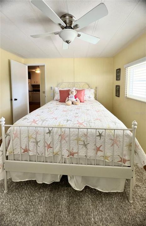 Active With Contract: $174,500 (2 beds, 2 baths, 999 Square Feet)