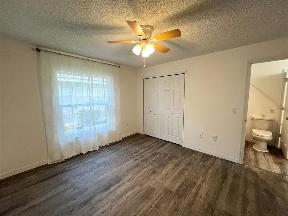 For Rent: $2,599 (3 beds, 2 baths, 1930 Square Feet)