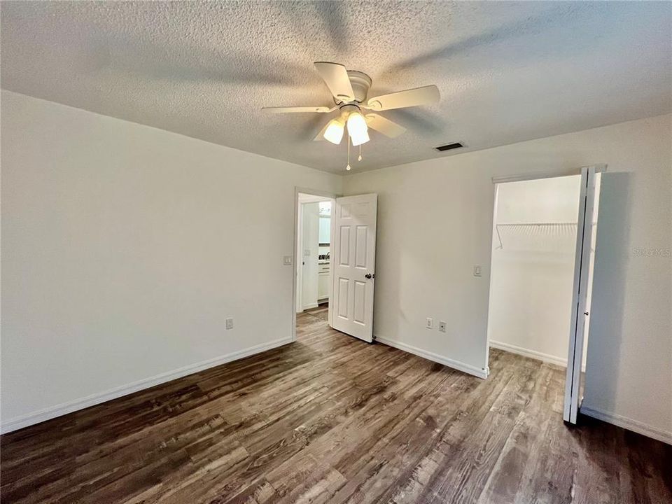 For Rent: $2,599 (3 beds, 2 baths, 1930 Square Feet)