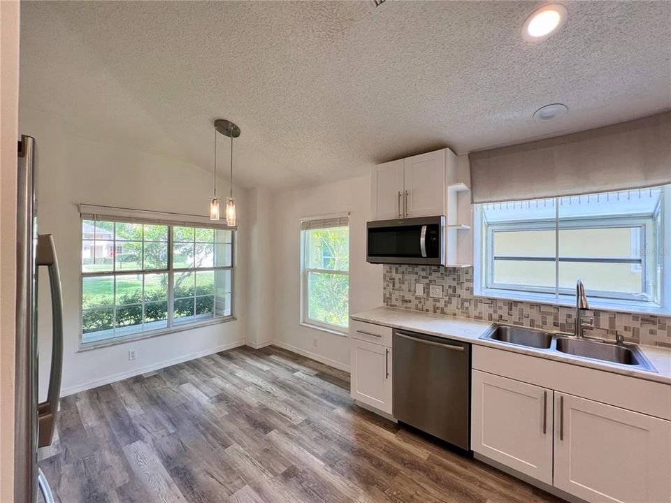 For Rent: $2,599 (3 beds, 2 baths, 1930 Square Feet)