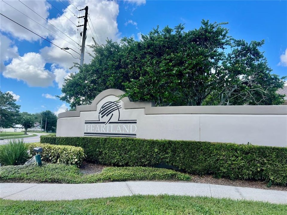 For Rent: $2,599 (3 beds, 2 baths, 1930 Square Feet)