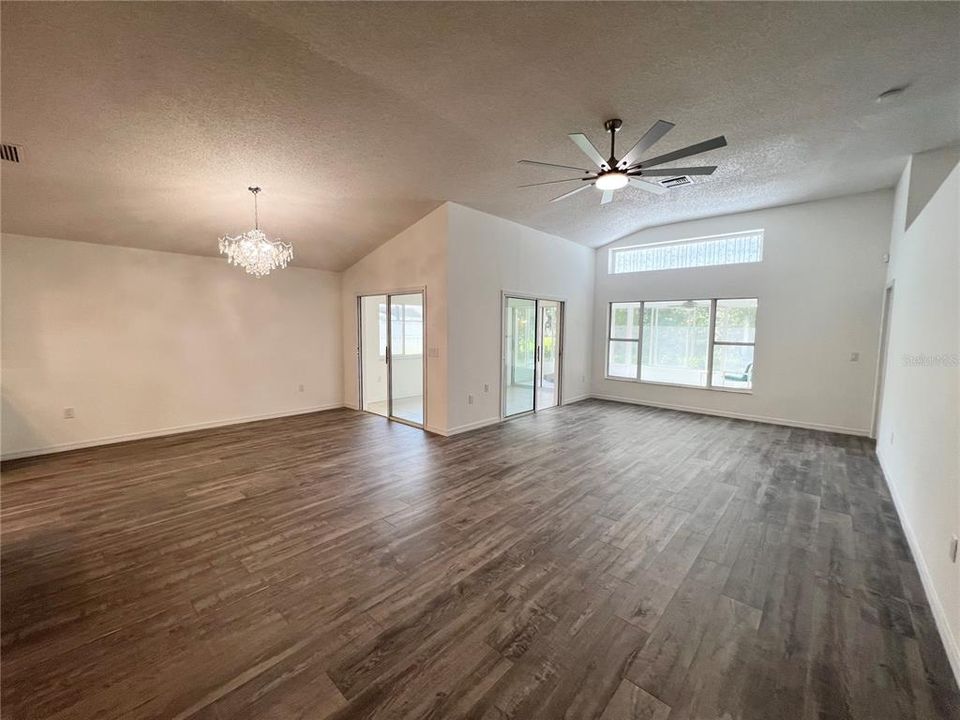 For Rent: $2,599 (3 beds, 2 baths, 1930 Square Feet)