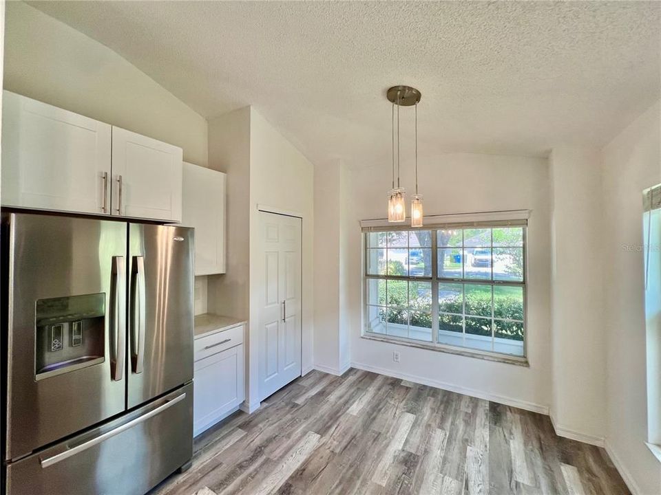 For Rent: $2,599 (3 beds, 2 baths, 1930 Square Feet)