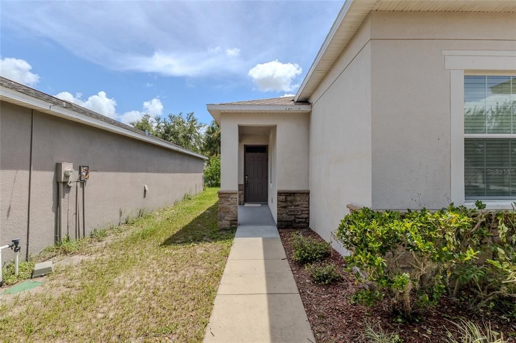 Active With Contract: $290,000 (4 beds, 2 baths, 1816 Square Feet)