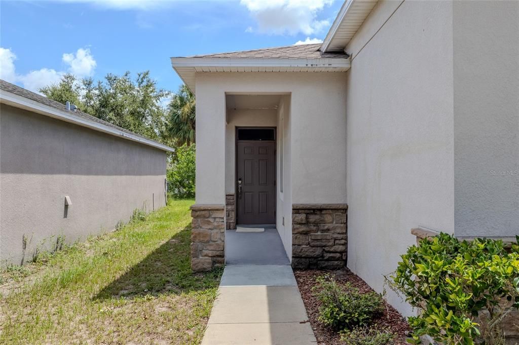 Active With Contract: $290,000 (4 beds, 2 baths, 1816 Square Feet)