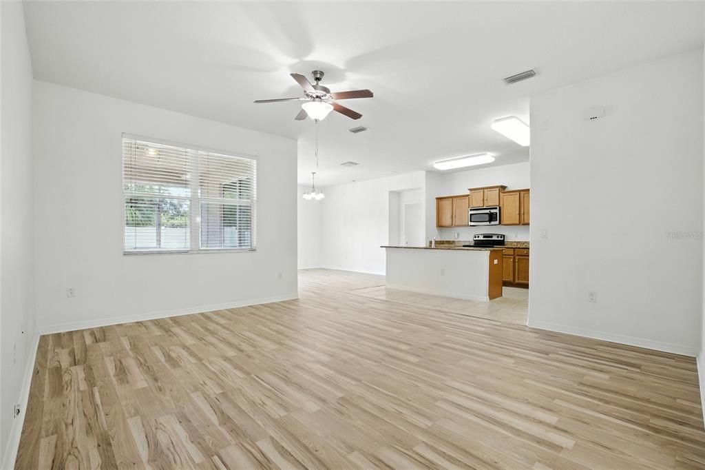 Active With Contract: $290,000 (4 beds, 2 baths, 1816 Square Feet)