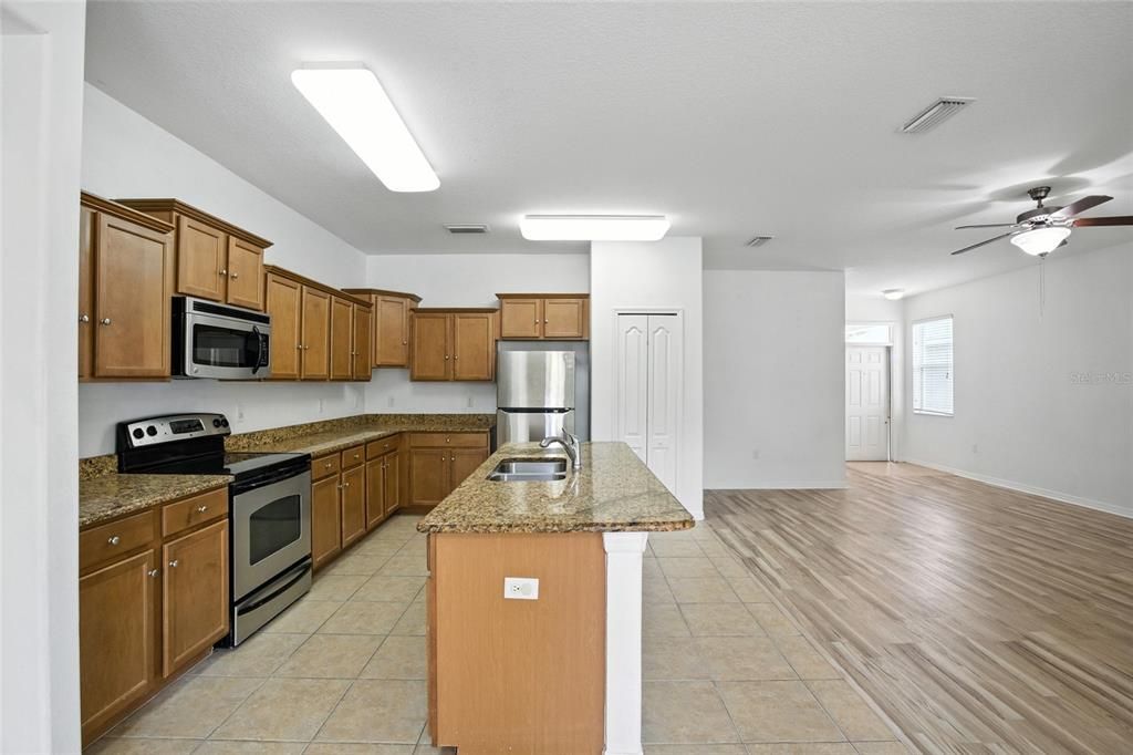 Active With Contract: $290,000 (4 beds, 2 baths, 1816 Square Feet)