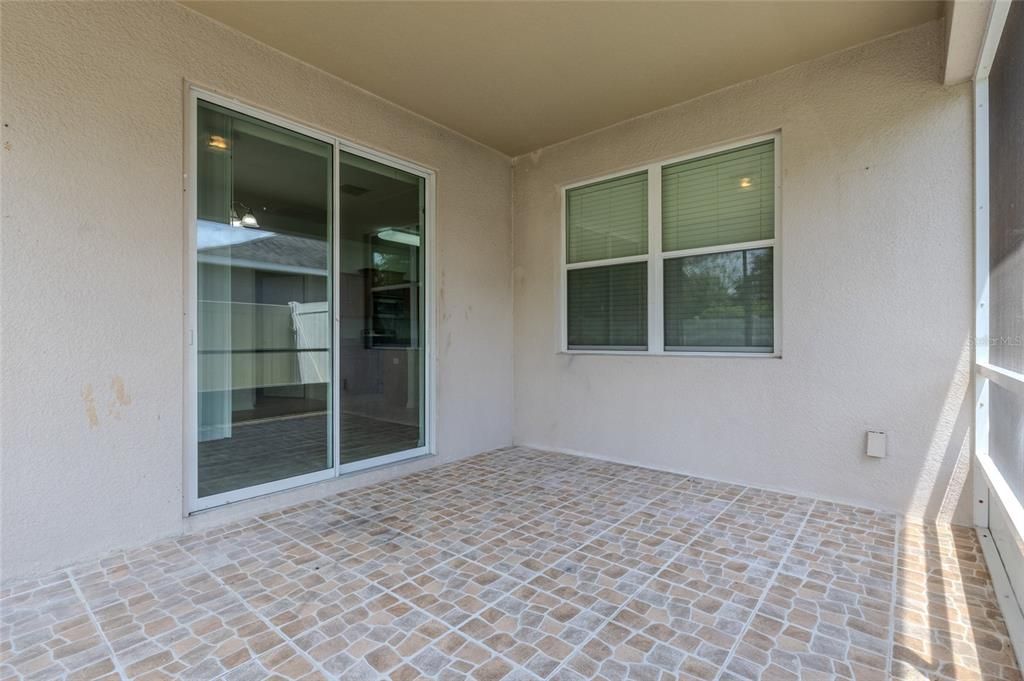 Active With Contract: $290,000 (4 beds, 2 baths, 1816 Square Feet)