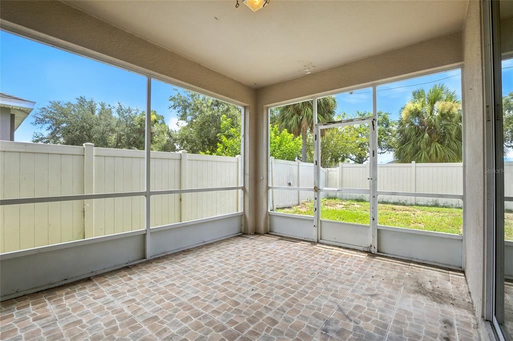 Active With Contract: $290,000 (4 beds, 2 baths, 1816 Square Feet)