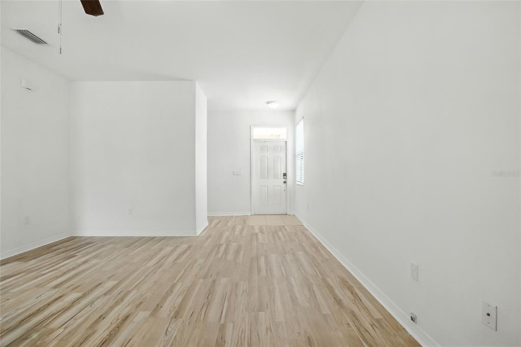 Active With Contract: $290,000 (4 beds, 2 baths, 1816 Square Feet)