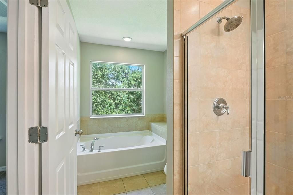 合同活跃: $287,000 (3 贝兹, 2 浴室, 1514 平方英尺)