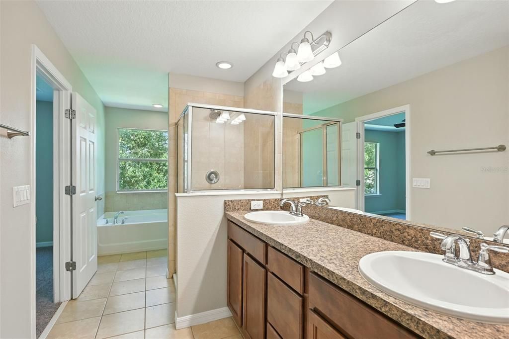 合同活跃: $287,000 (3 贝兹, 2 浴室, 1514 平方英尺)