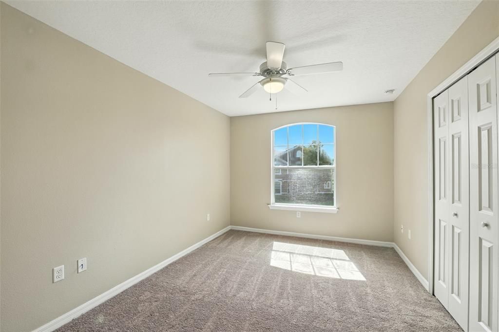 合同活跃: $287,000 (3 贝兹, 2 浴室, 1514 平方英尺)