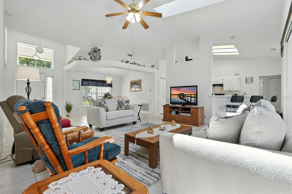 For Sale: $339,000 (3 beds, 2 baths, 1835 Square Feet)