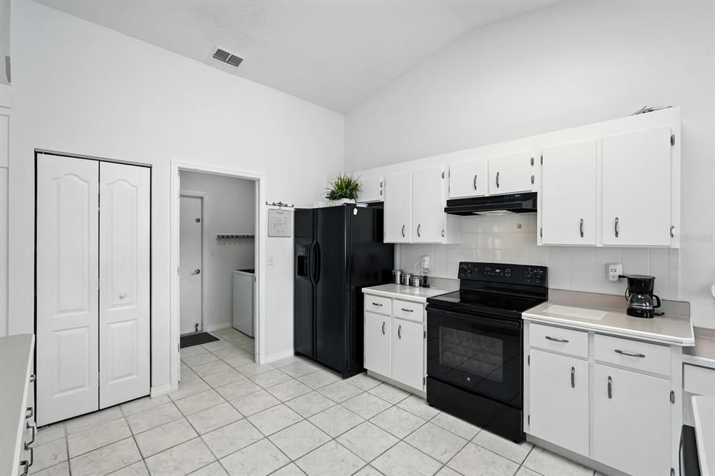 For Sale: $339,000 (3 beds, 2 baths, 1835 Square Feet)