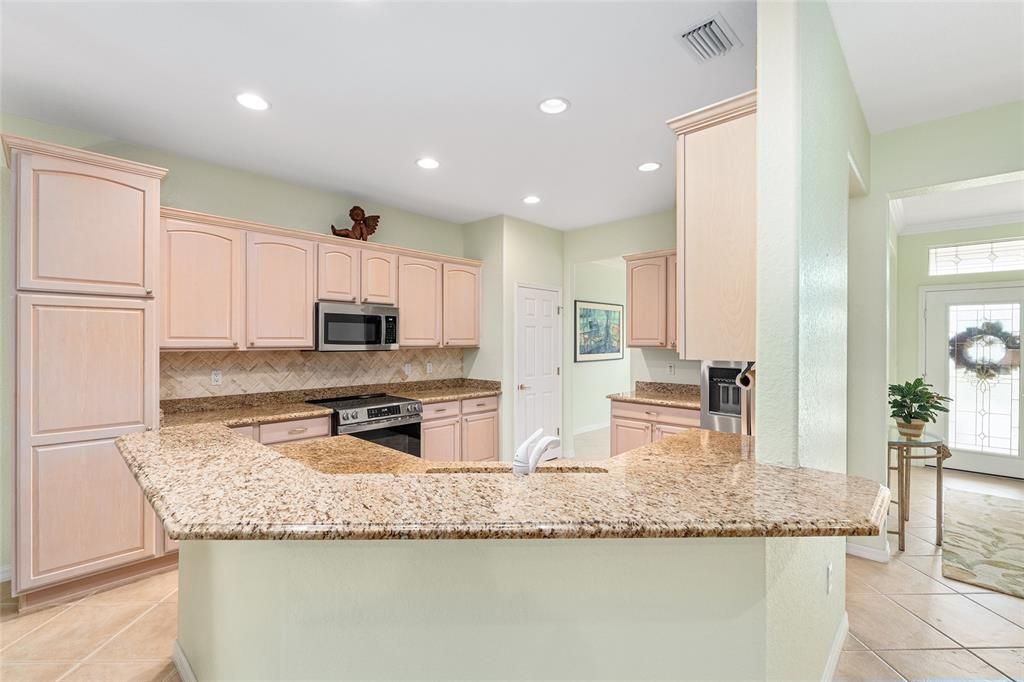 Active With Contract: $399,500 (3 beds, 2 baths, 1958 Square Feet)