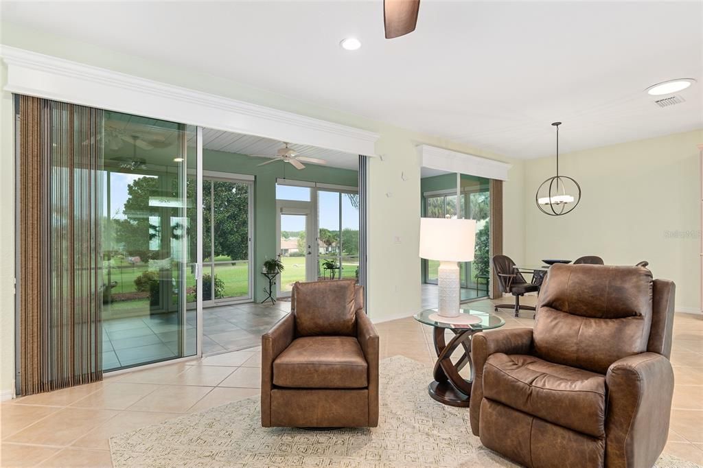 Active With Contract: $399,500 (3 beds, 2 baths, 1958 Square Feet)