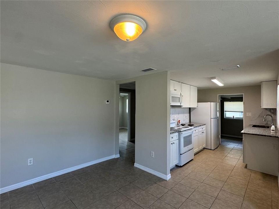 For Sale: $690,000 (12 beds, 0 baths, 2712 Square Feet)