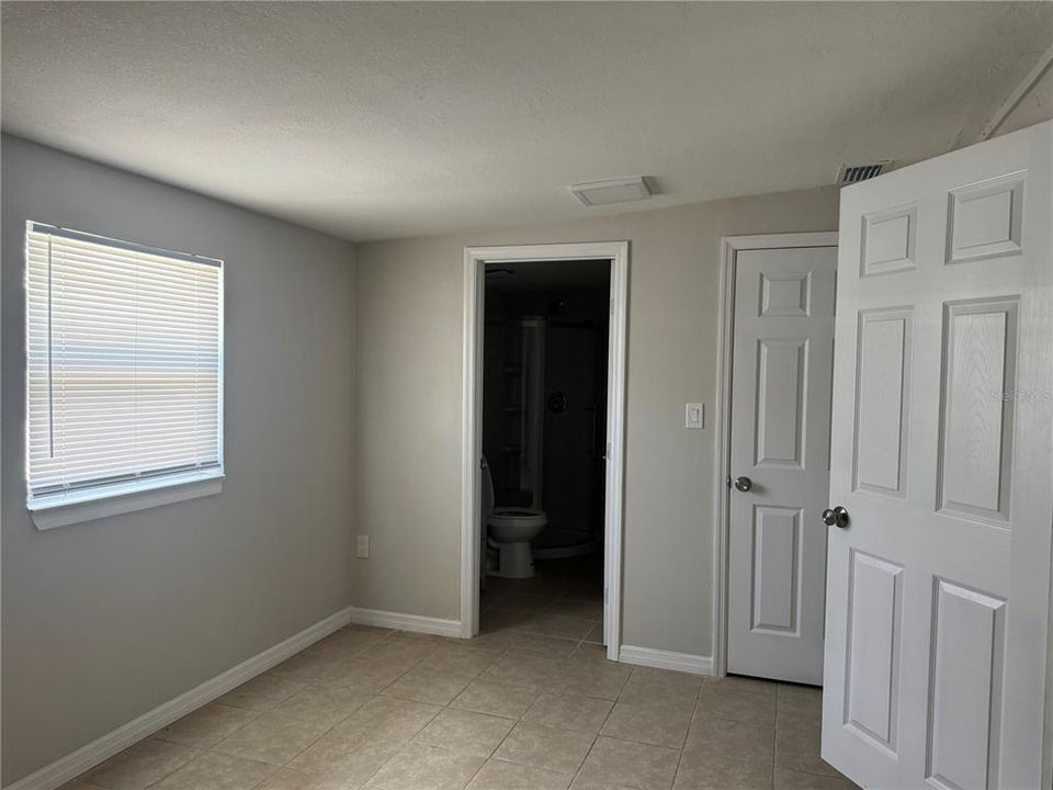 For Sale: $690,000 (12 beds, 0 baths, 2712 Square Feet)