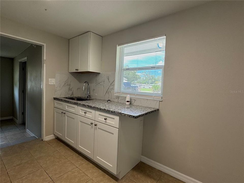 For Sale: $690,000 (12 beds, 0 baths, 2712 Square Feet)