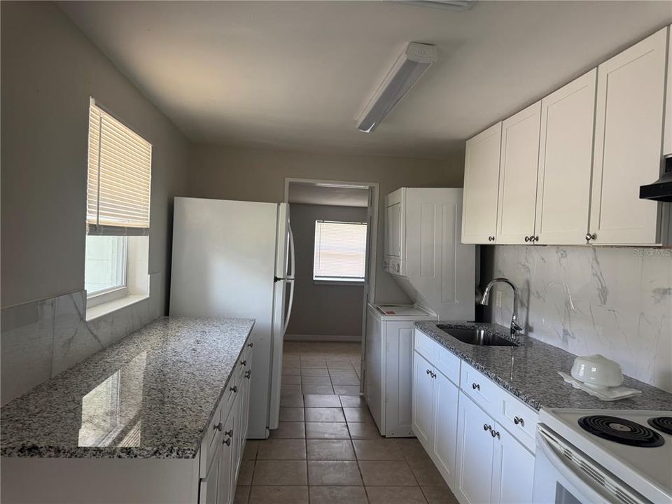 For Sale: $690,000 (12 beds, 0 baths, 2712 Square Feet)