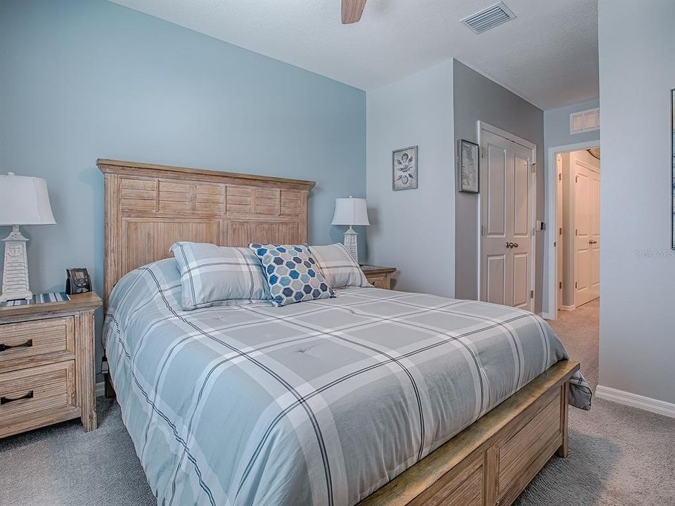 For Sale: $272,499 (3 beds, 2 baths, 1688 Square Feet)