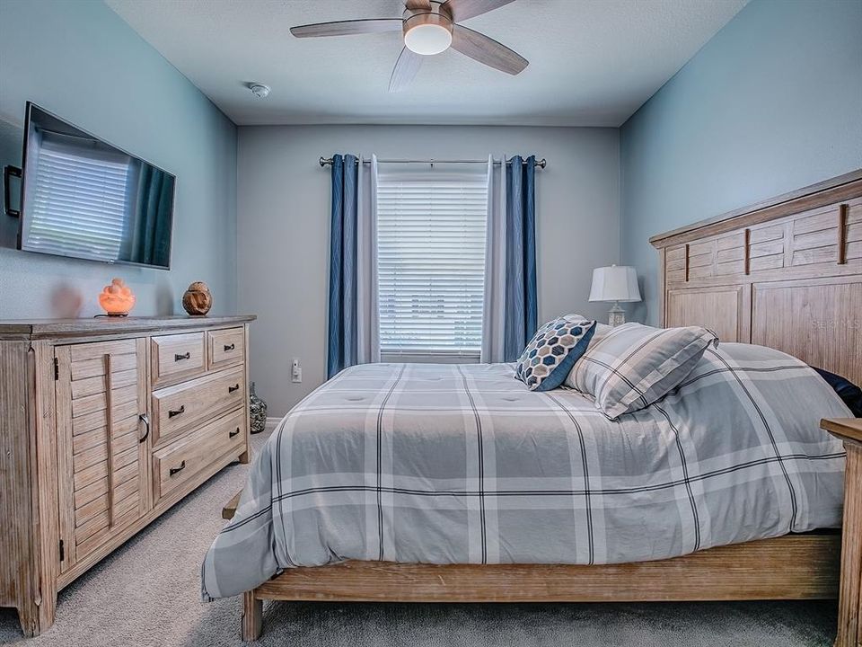 For Sale: $272,499 (3 beds, 2 baths, 1688 Square Feet)