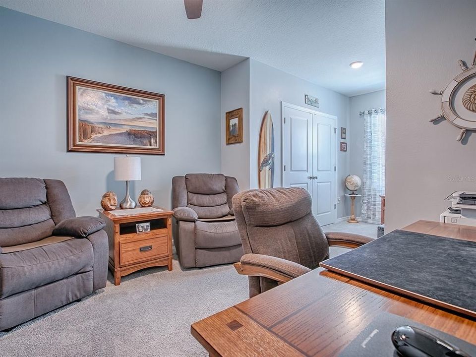 For Sale: $272,499 (3 beds, 2 baths, 1688 Square Feet)