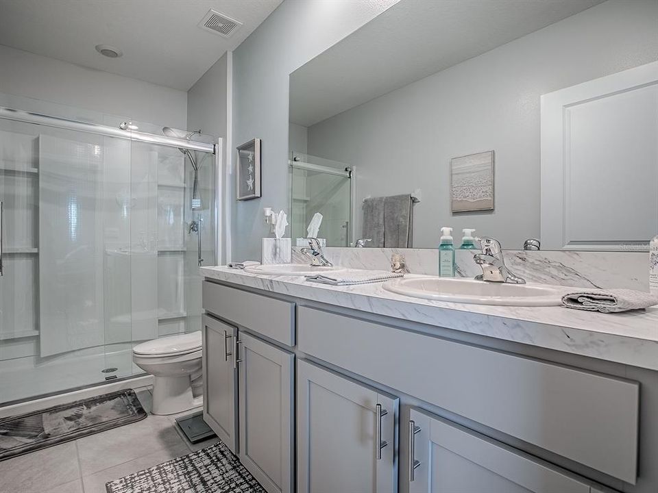 For Sale: $272,499 (3 beds, 2 baths, 1688 Square Feet)