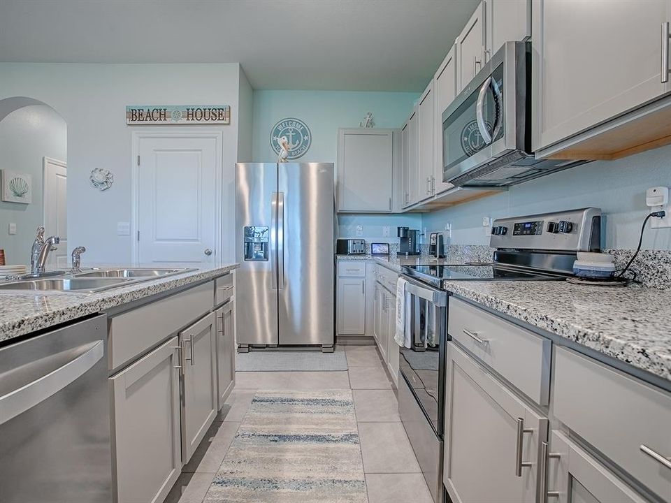 For Sale: $272,499 (3 beds, 2 baths, 1688 Square Feet)