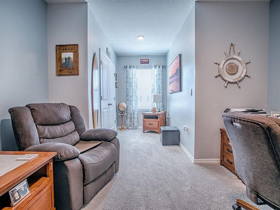 For Sale: $272,499 (3 beds, 2 baths, 1688 Square Feet)