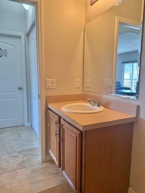 For Sale: $249,900 (3 beds, 3 baths, 1273 Square Feet)