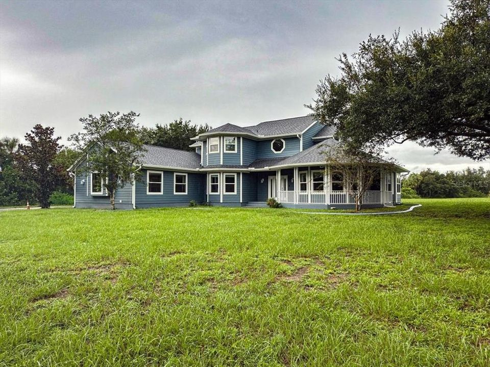 En Venta: $698,900 (3 camas, 2 baños, 3179 Pies cuadrados)