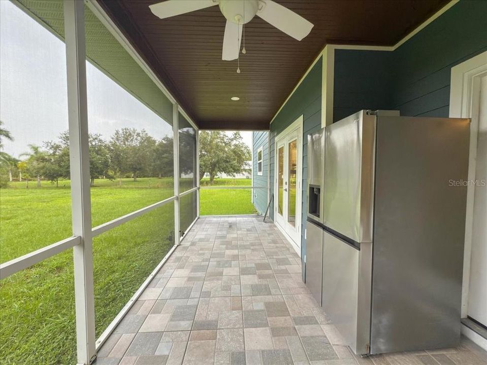 En Venta: $698,900 (3 camas, 2 baños, 3179 Pies cuadrados)