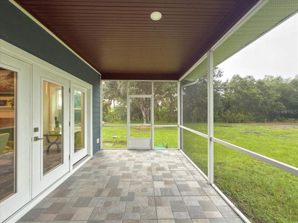 En Venta: $698,900 (3 camas, 2 baños, 3179 Pies cuadrados)