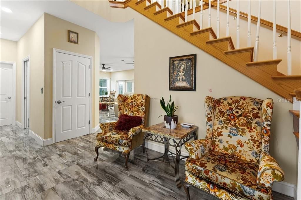 En Venta: $698,900 (3 camas, 2 baños, 3179 Pies cuadrados)