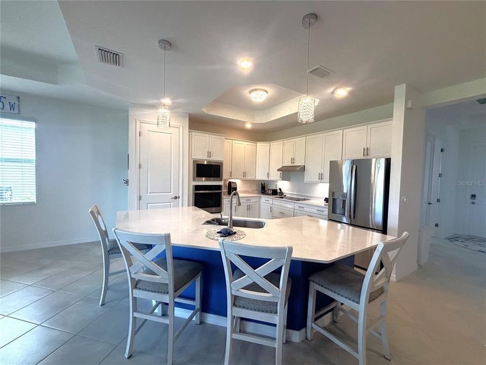 В аренду: $7,500 (2 спален, 2 ванн, 1858 Квадратных фут)