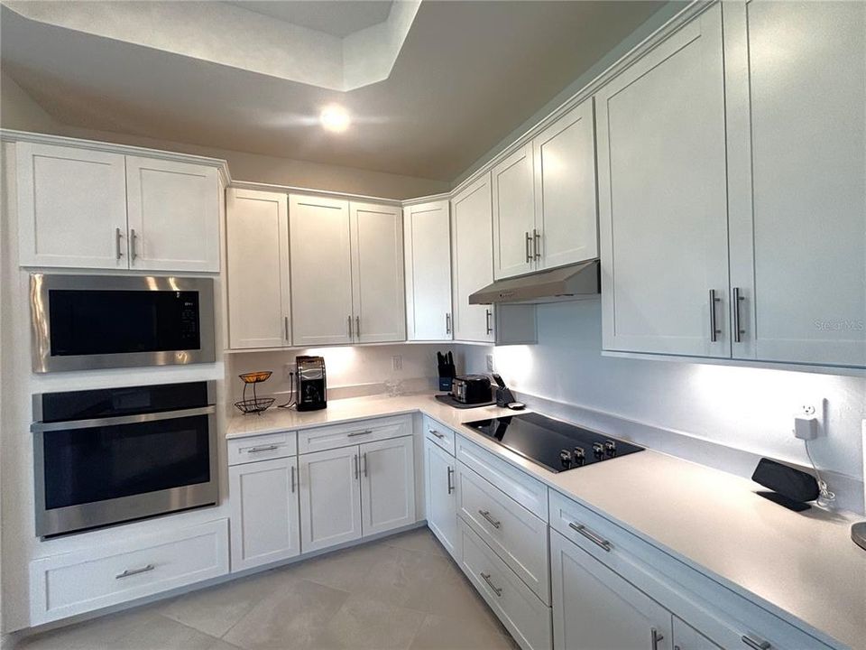 В аренду: $7,500 (2 спален, 2 ванн, 1858 Квадратных фут)